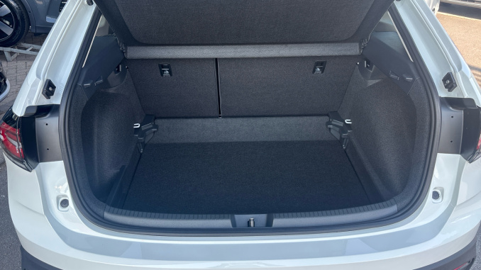 Volkswagen Taigo 1.0 TSI 115 Match 5dr DSG Petrol Hatchback - Image 27